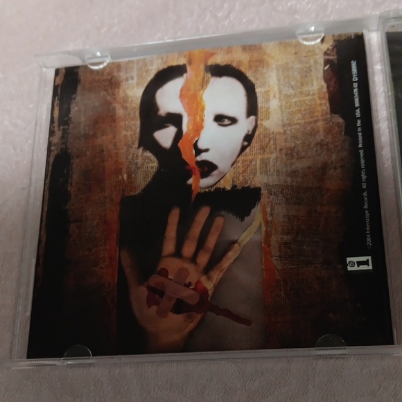 Marilyn Manson Lest We Forget The Best Of CD - Picture 3 of 6